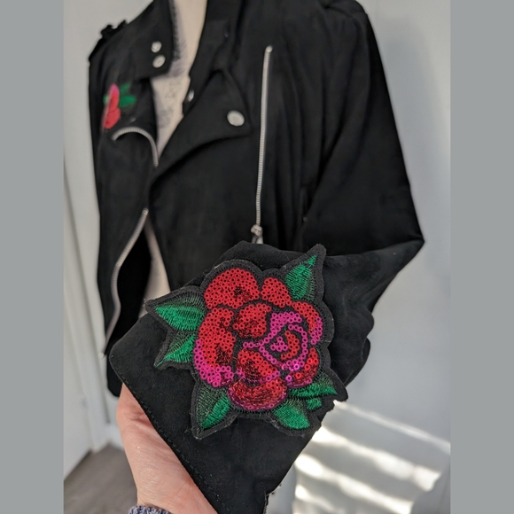 Hot Topic roses jacket - Picture 5 of 8